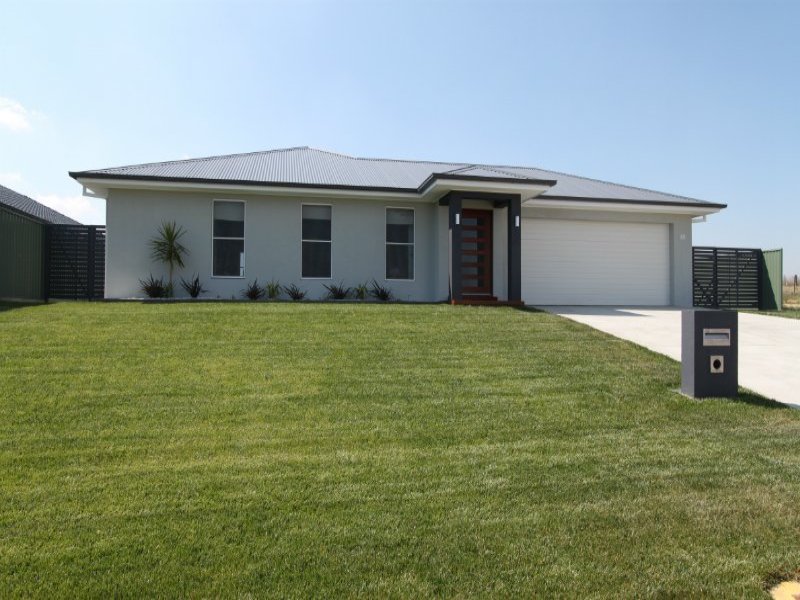 60 Westbourne Drive, Llanarth, NSW 2795