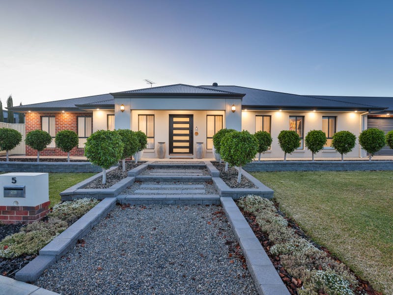 Real Estate & Property for Sale in Mildura Greater Region, VIC Pg. 2