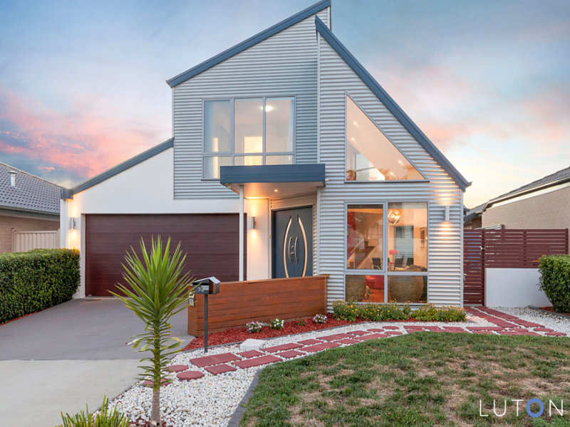 74 Patrick White Circuit, Franklin, ACT 2913