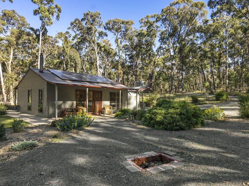 210 Calway Lane, Gordon, VIC 3345