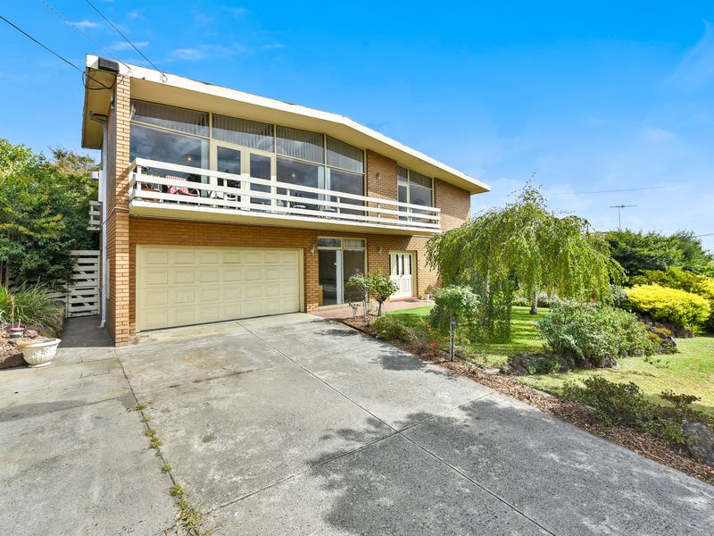 17 Somerset Drive, Dandenong North, Vic 3175