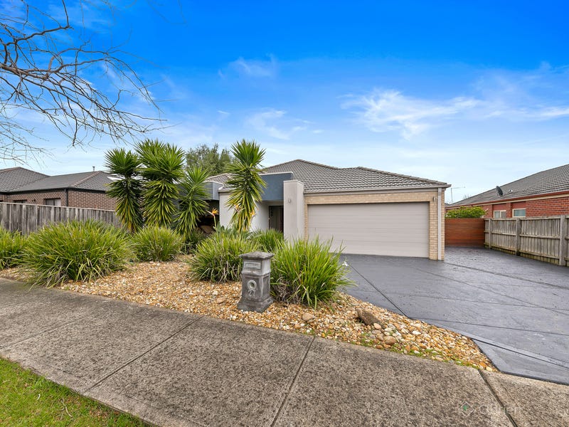 27 Leisurewood Drive, Berwick, Vic 3806 Property Details