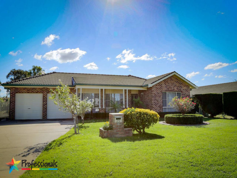 25 Loren Street, Eglinton, NSW 2795 Property Details