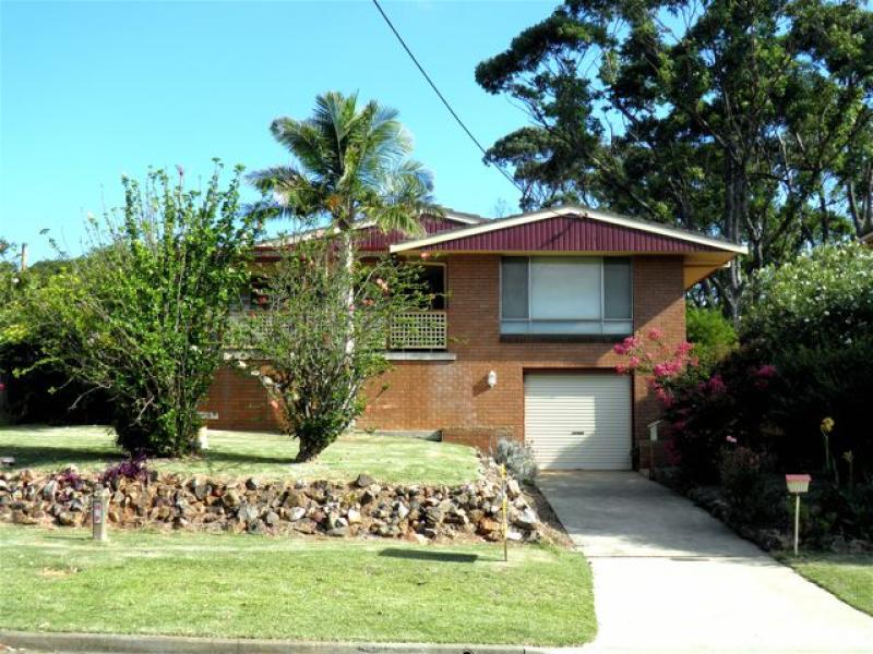 13 Curvers Drive, Manyana, NSW 2539