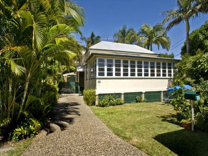 15 McCulloch Avenue, Margate, Qld 4019 Property Details