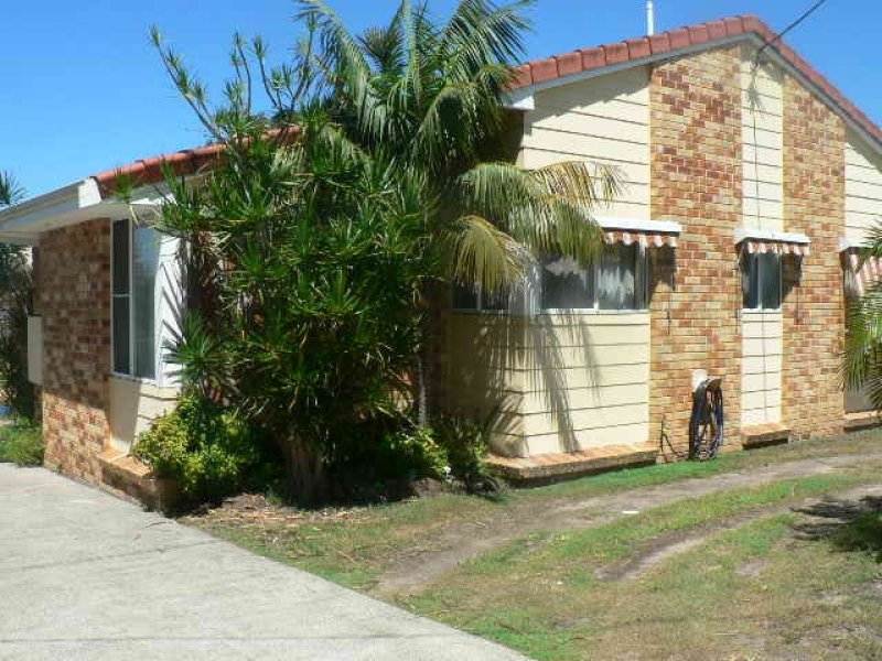 4/35 Bent Street, Tuncurry, NSW 2428