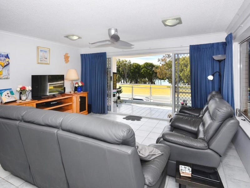1/60 Esplanade, Golden Beach, QLD 4551