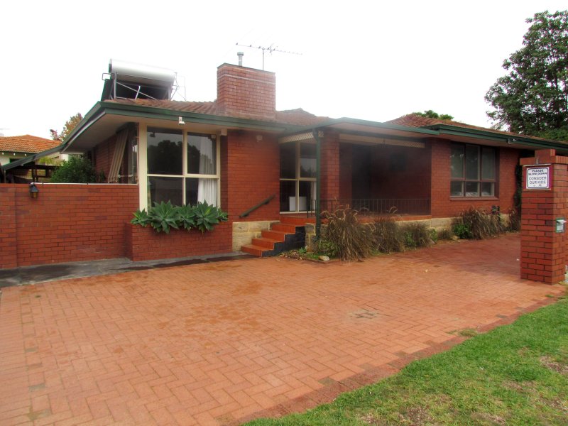 89 Berehaven Avenue, Thornlie, WA 6108 Property Details