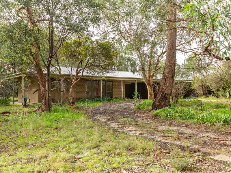 6126 SOUTH GIPPSLAND Highway, Longford, Vic 3851 Property Details