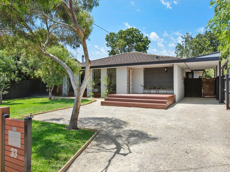 33 Robertson Drive, Mornington, Vic 3931 Property Details