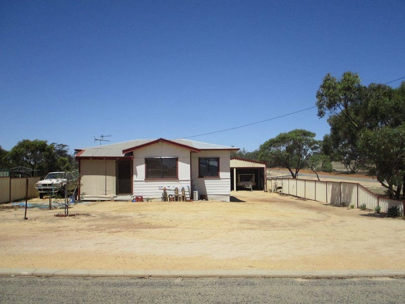 18 Fogarty Street, Mingenew, WA 6522