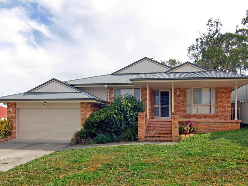 Townhouses for Sale in Armidale, NSW 2350