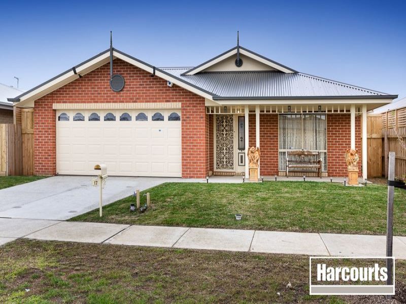 17 Goshawk Drive, Pakenham, Vic 3810 Property Details