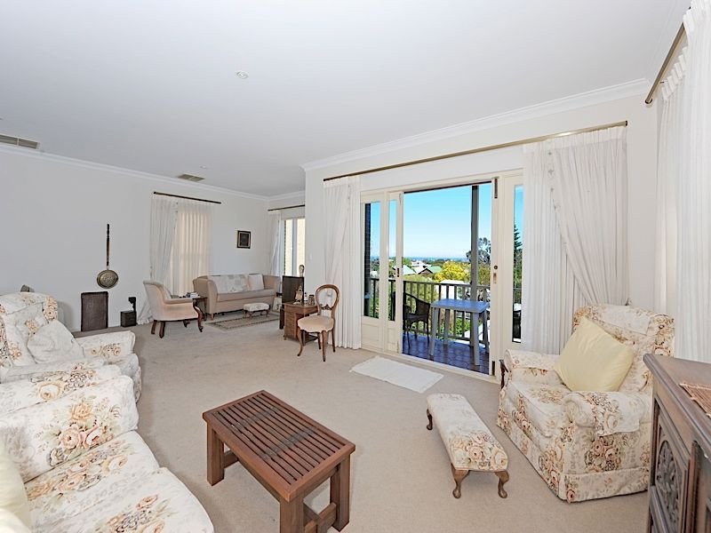 119 Solomon Street, Beaconsfield, WA 6162