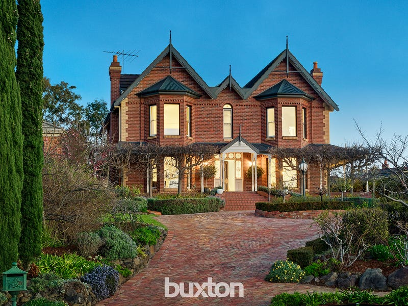 37 Buckley Falls Road, Highton, VIC 3216