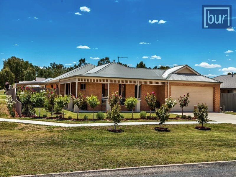 141 Golf Club Drive, Howlong, NSW 2643
