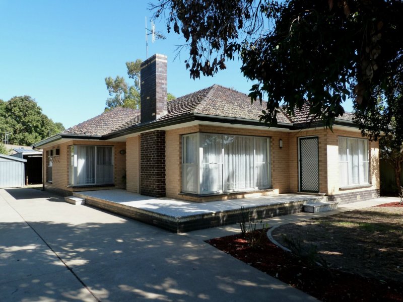 33 Commercial Road, Benalla, VIC 3672