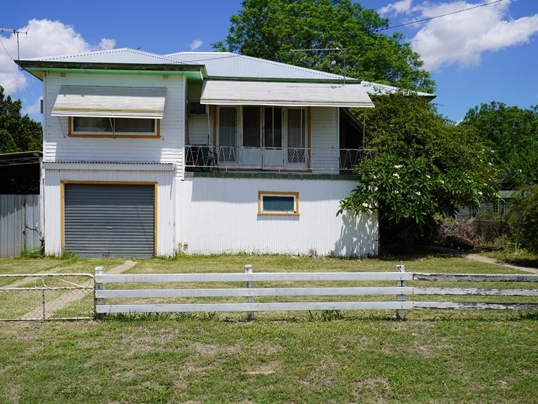 28 b Avenue, Moree, NSW 2400 House for Sale