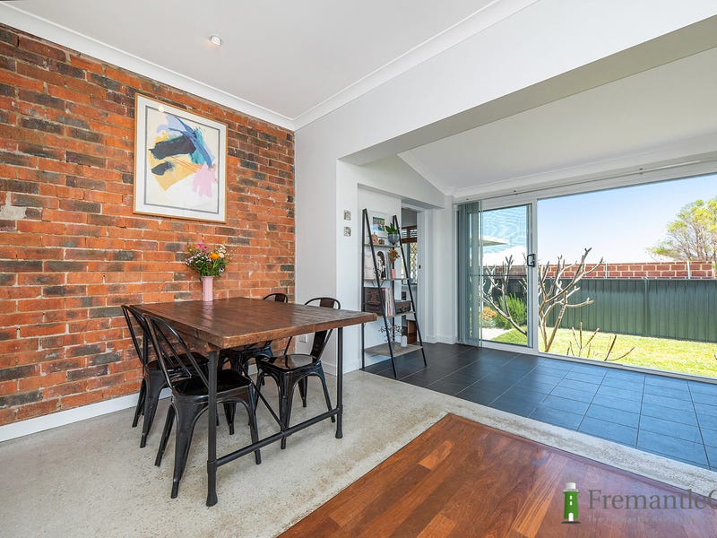 19 Gibson St, Beaconsfield, WA 6162 Property Details