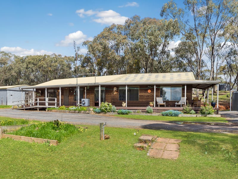 31 Grays Lane, Wedderburn, Vic 3518 Property Details