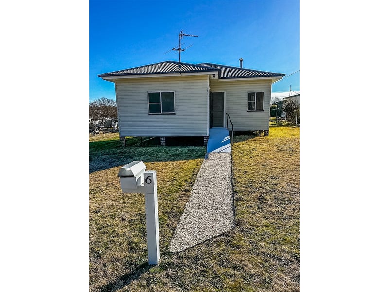 6 Anzac Street, Stanthorpe, QLD 4380