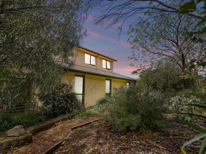 12 Street, Kaleen, ACT 2617 Property Details