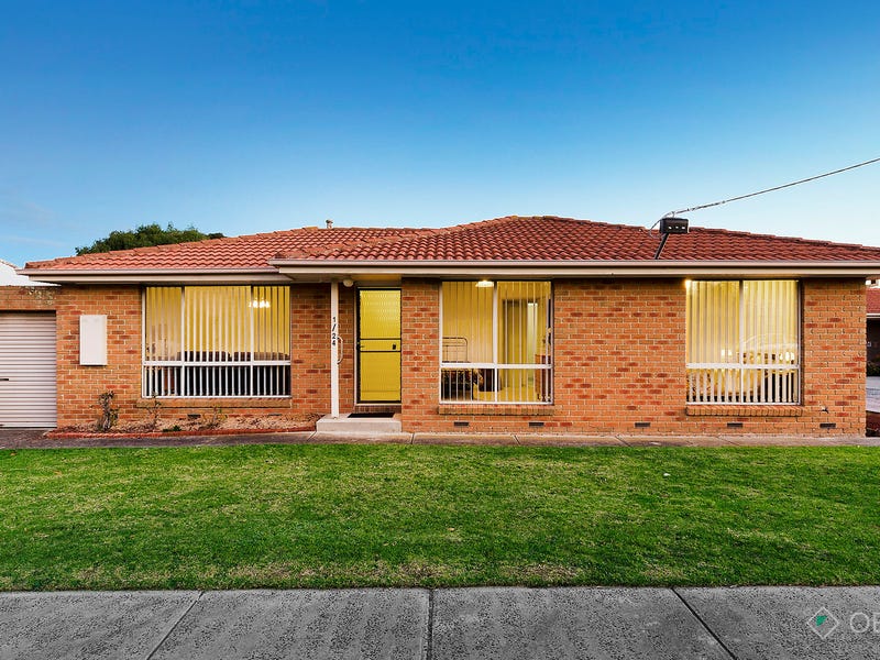 1/2224 Duff Street, Cranbourne, Vic 3977 Property Details