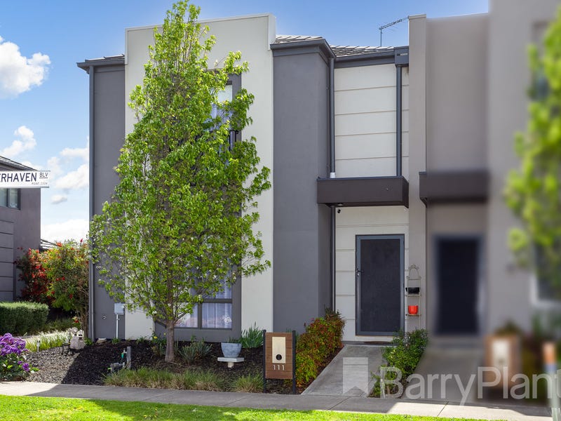 111 Waterhaven Boulevard, Point Cook, VIC 3030