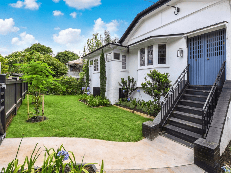26 Sefton Road, Clayfield, QLD 4011