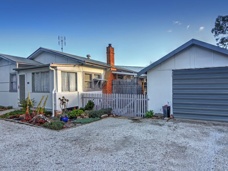 389 Princes Highway, Bomaderry, NSW 2541 Property Details