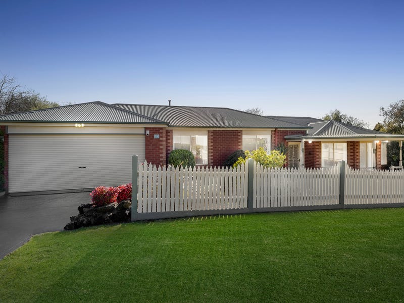 7 Fawn Court, Langwarrin, Vic 3910 House for Sale