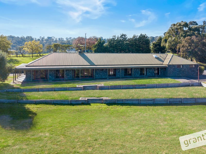 7379 Robinson Road, Narre Warren North, VIC 3804