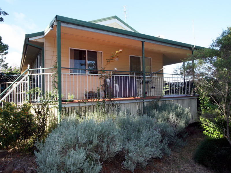 7 Poplar Court, Beechmont, Qld 4211 Property Details