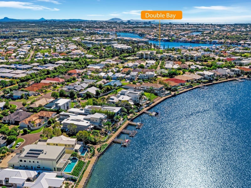 150/2 Grand Parade, Kawana Island, Qld 4575 Villa for Sale