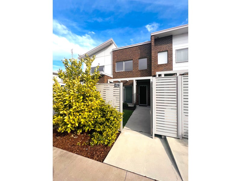 51/20 Gifford Street, Coombs, ACT 2611 Townhouse for Rent