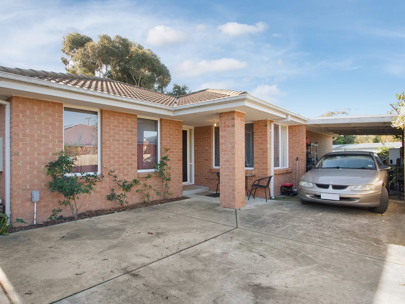 2/32 Cameron Way, Pakenham, Vic 3810