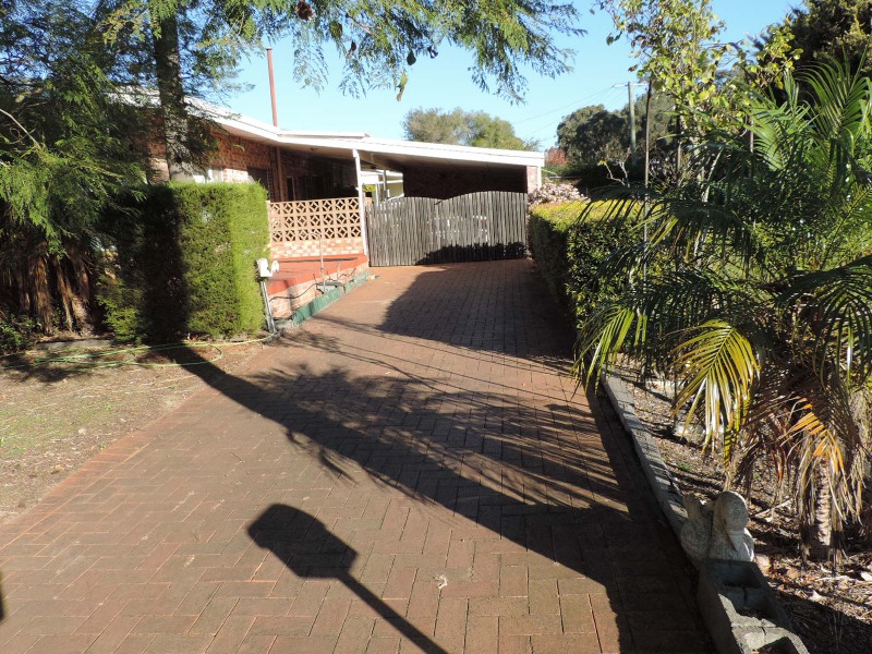 1 Barron Street Boyup Brook Wa 6244 1 Barron Street Boyup Brook Wa 6244