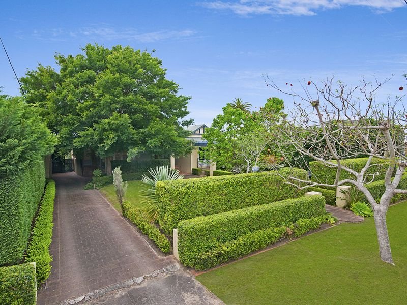 15 Eulalia Avenue, Point Frederick, NSW 2250