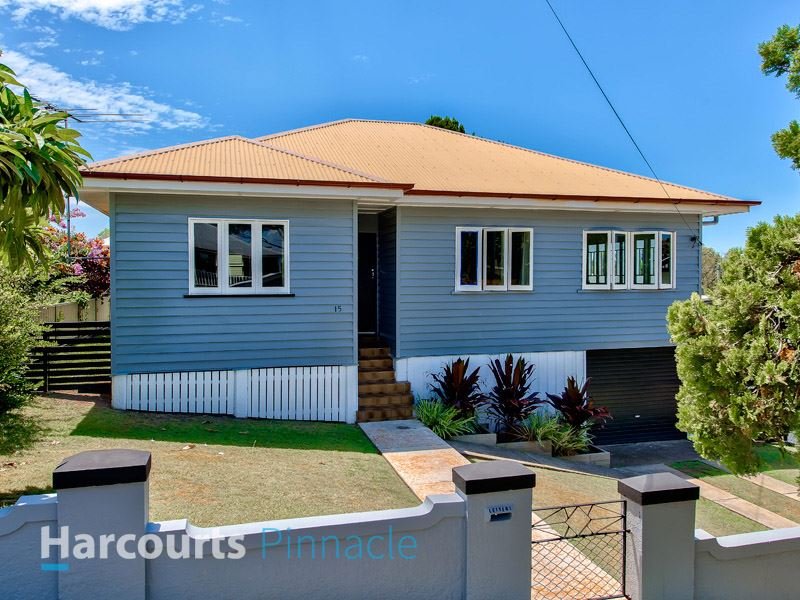 15 Hoskins St, Sandgate, Qld 4017 Property Details