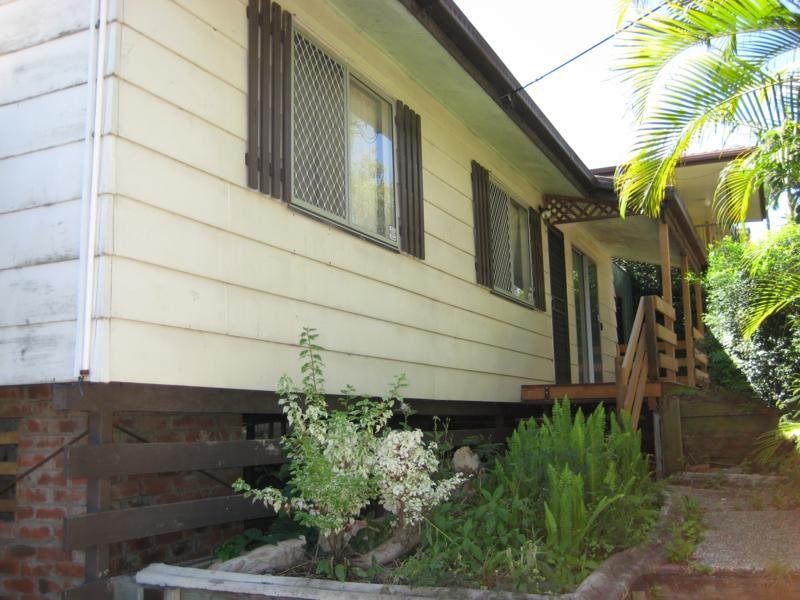 33 Tessman Street, Riverview, Qld 4303 Property Details