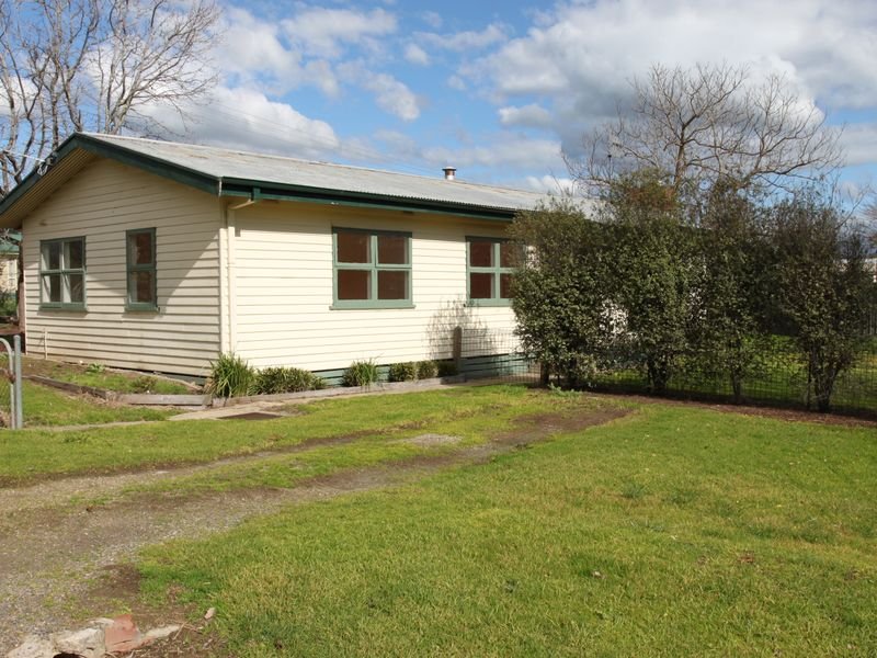 77 Nihil Street, Alexandra, Vic 3714 Property Details