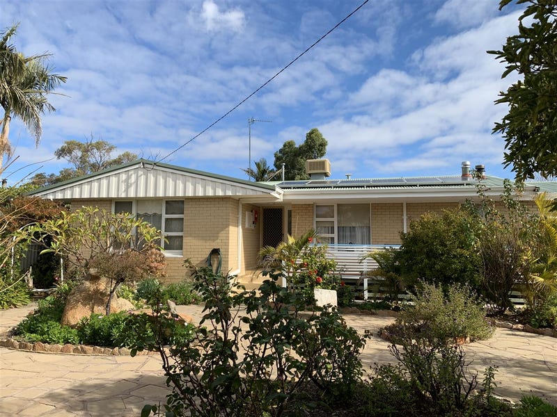 28 Farrall Street, Bruce Rock, WA 6418 House for Sale