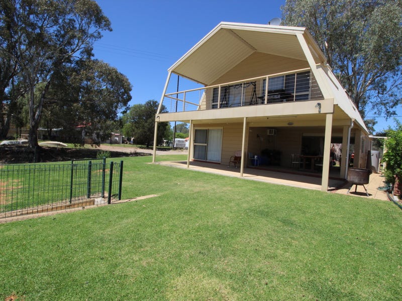 76 Page Drive, Blanchetown, SA 5357 Property Details