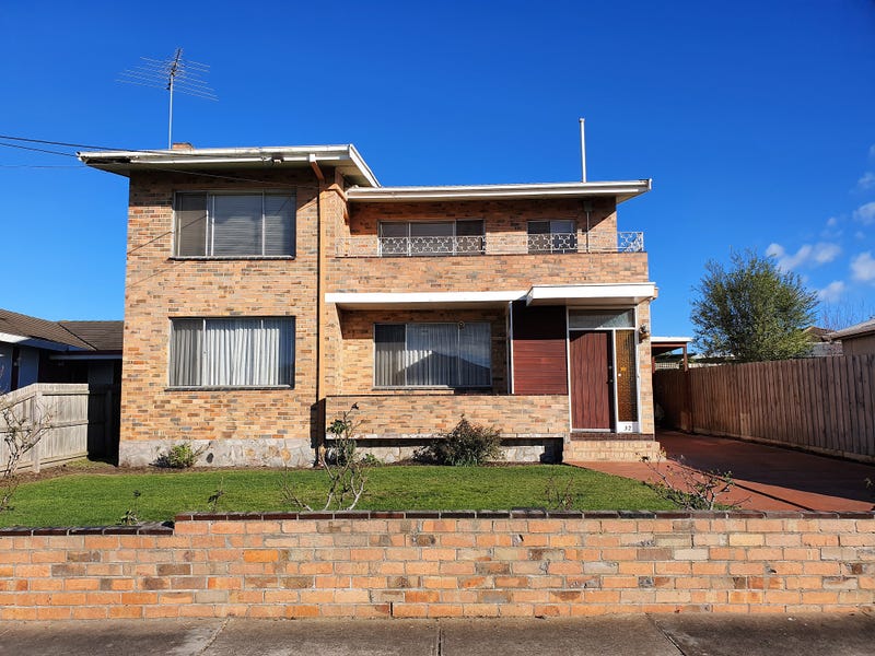 32 Alkoomi Avenue, Hamlyn Heights, VIC 3215