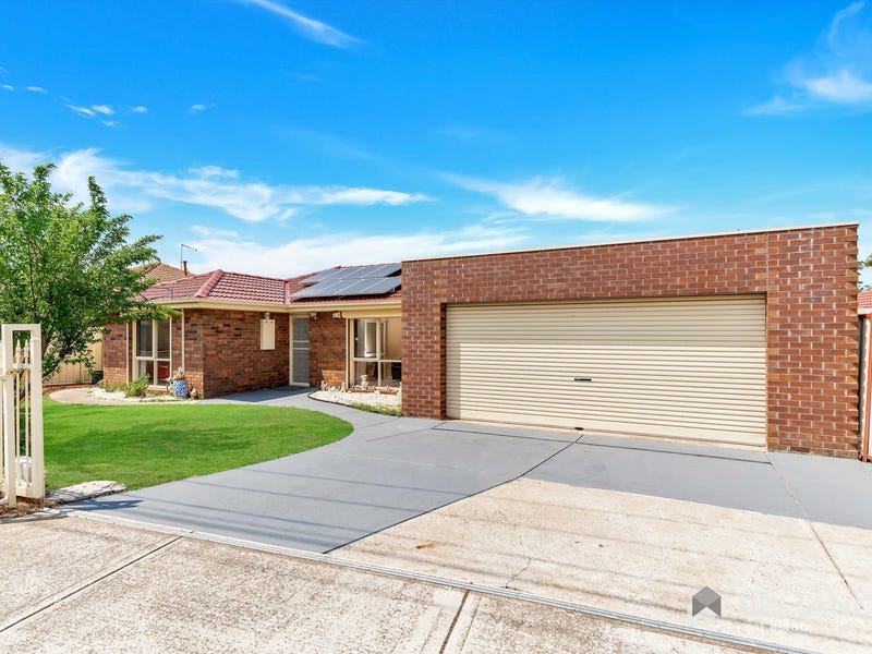 15 Oxford Way, Wyndham Vale, VIC 3024