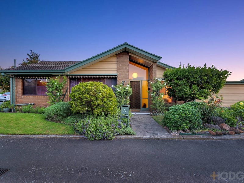 11 Everest Drive, Cheltenham, VIC 3192