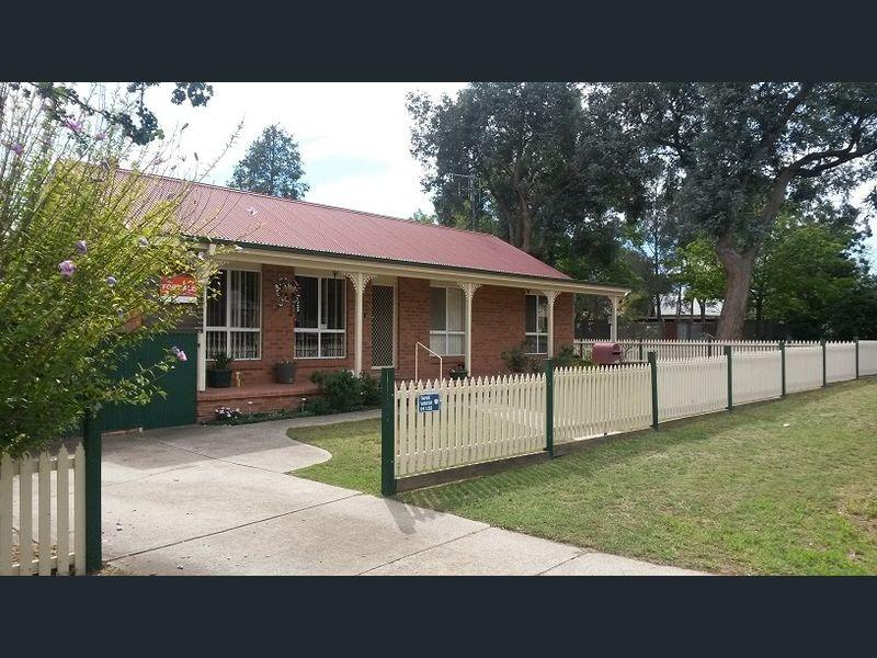8 Hazel Street, Oaks Estate, ACT 2620