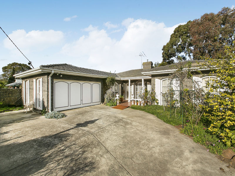 18 Carinya Avenue, Aspendale, Vic 3195 Property Details