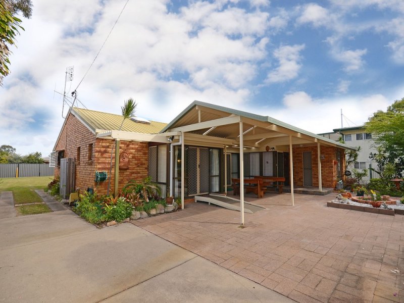 55 Cunningham Street, Urangan, QLD 4655