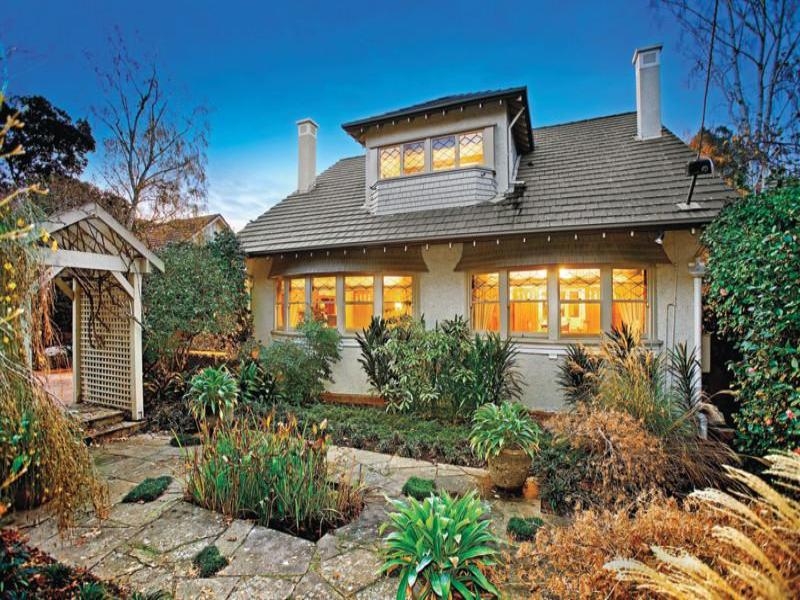 16-alma-road-camberwell-vic-3124-realestate-au